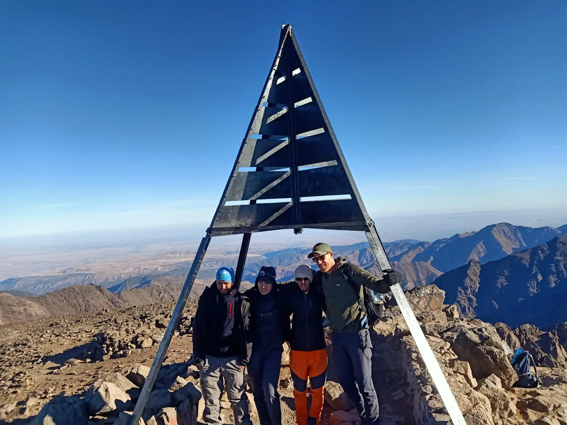 toubkal summit trekking